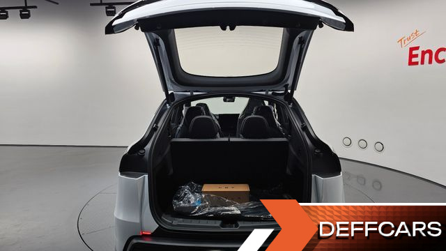Tesla MODEL Y L Long Range AWD купить на сайте DeffCars