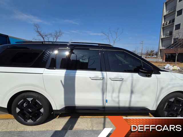 Kia CARNIVAL Gasoline 9-Seater Signature купить на сайте DeffCars