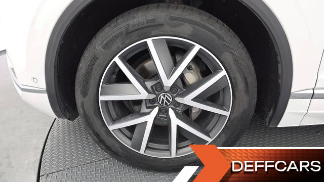Volkswagen TOUAREG 3.0 TDI Prestige купить на сайте DeffCars