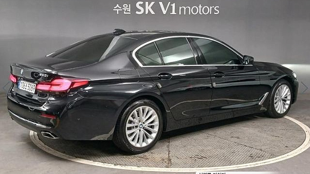 BMW 5-SERIES 520i Luxury купить на сайте DeffCars