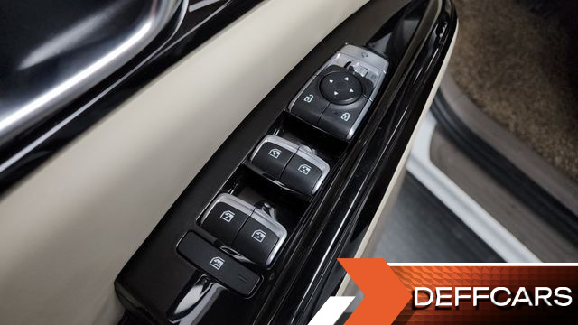 Kia CARNIVAL 9-Seater Noblesse купить на сайте DeffCars