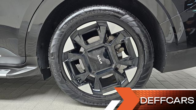 Kia CARNIVAL Gasoline 4-Seater Hi Limousine Signature купить на сайте DeffCars