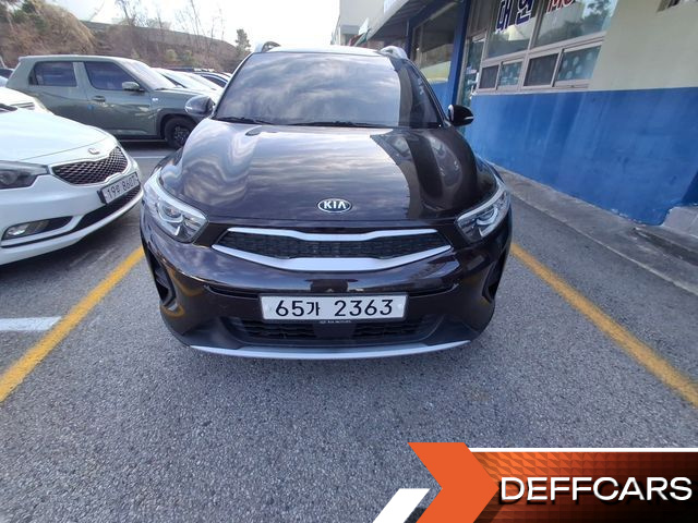 Kia STONIC 1.4 Deluxe купить на сайте DeffCars