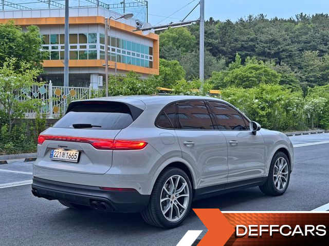 Porsche CAYENNE 3.0 PLATINUM EDITION купить на сайте DeffCars