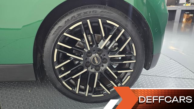 Mini COOPER SE Favoured купить на сайте DeffCars