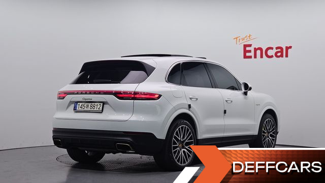 Porsche CAYENNE 3.0 E-Hybrid купить на сайте DeffCars