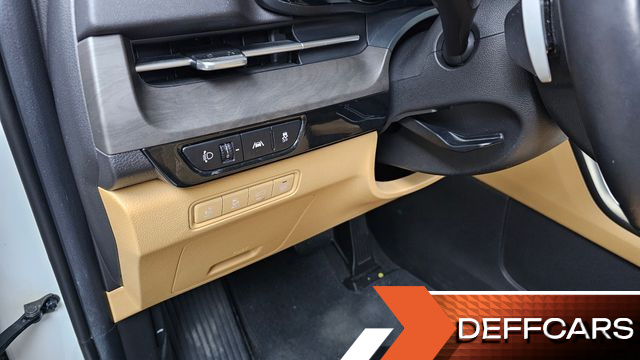 Kia CARNIVAL 9-Seater Noblesse купить на сайте DeffCars