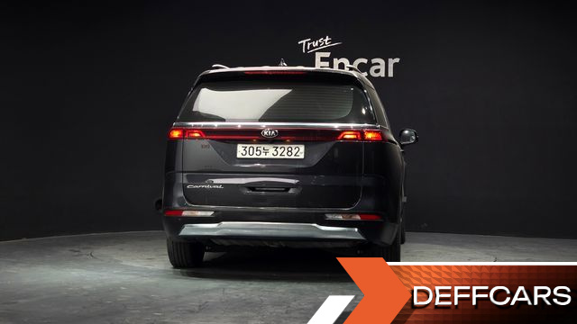 Kia CARNIVAL 9-Seater Noblesse купить на сайте DeffCars