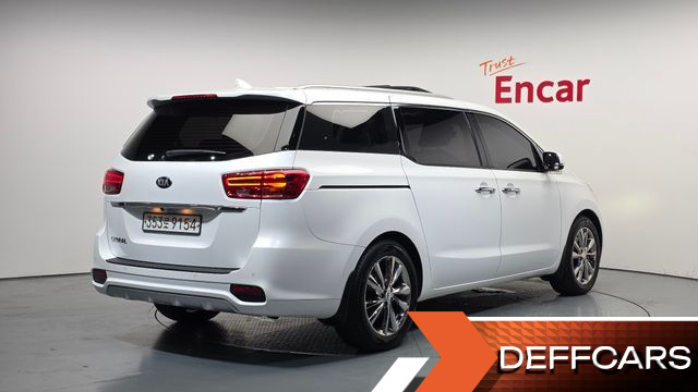 Kia CARNIVAL 9-Seater Prstige купить на сайте DeffCars