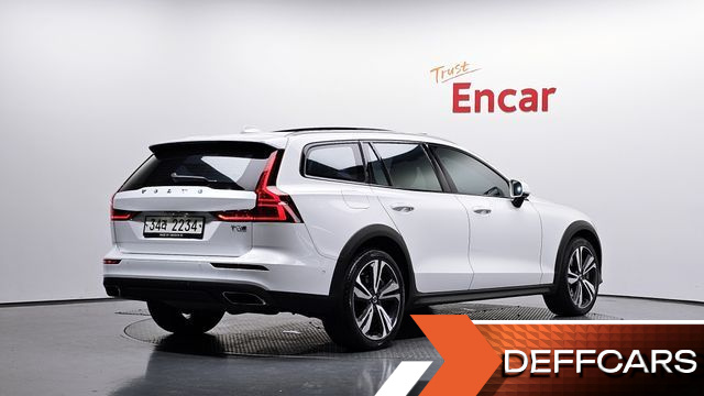 Volvo V60 T5 Pro AWD купить на сайте DeffCars