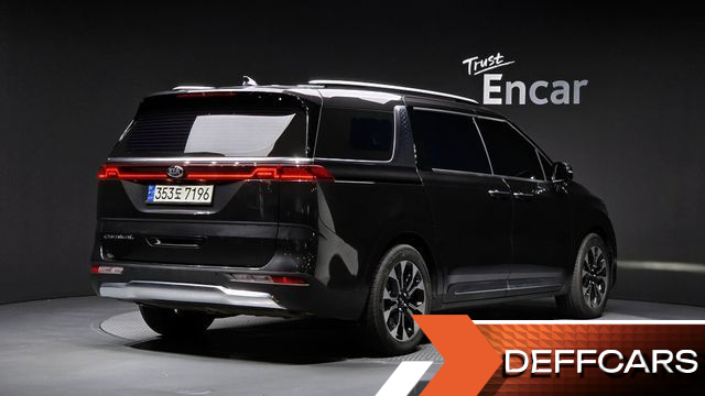 Kia CARNIVAL Gasoline 9-Seater Signature купить на сайте DeffCars