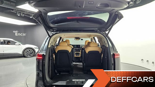 Kia CARNIVAL 9-Seater Noblesse купить на сайте DeffCars