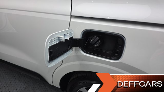 Kia CARNIVAL Gasoline 9-Seater Signature купить на сайте DeffCars