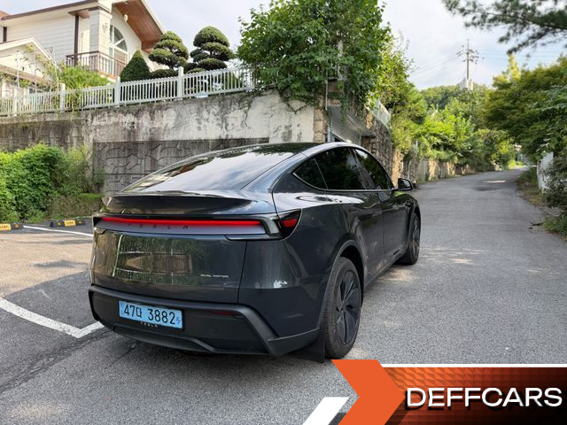 Tesla MODEL Y Long Range AWD купить на сайте DeffCars