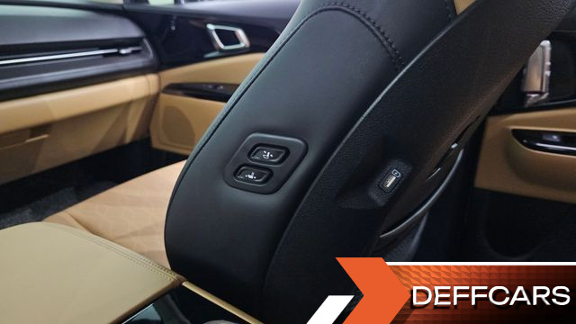 Kia CARNIVAL 9-Seater Noblesse купить на сайте DeffCars