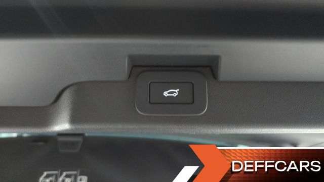Land Rover DISCOVERY D250 SE купить на сайте DeffCars