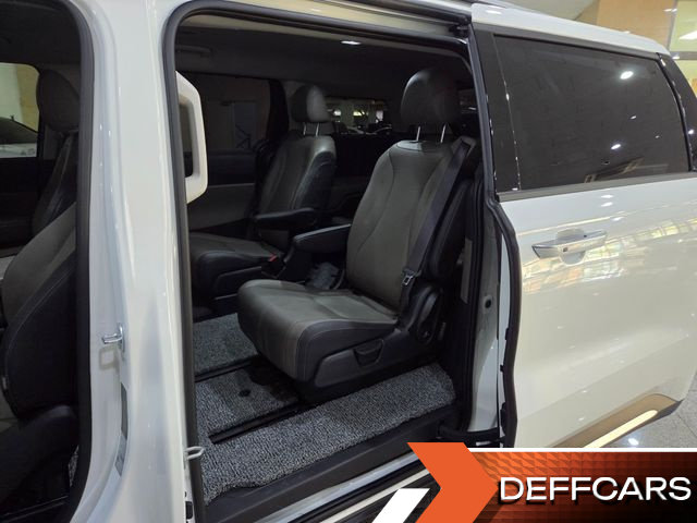 Kia CARNIVAL 7-Seater Outdoor Noblesse купить на сайте DeffCars