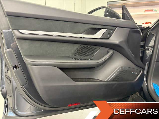 Porsche TAYCAN Turbo GT Weissach pack купить на сайте DeffCars