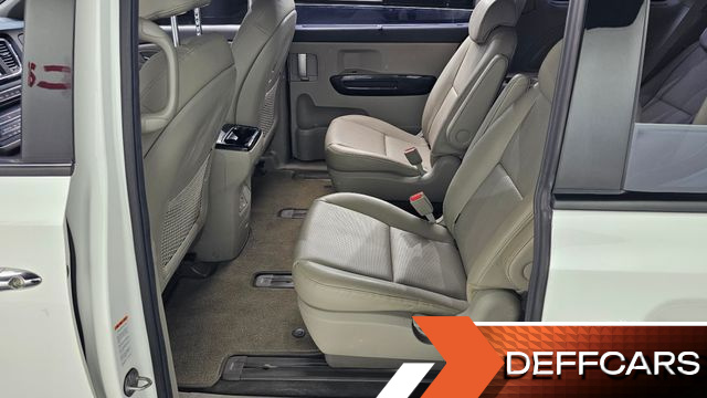 Kia CARNIVAL 9-Seater Prstige купить на сайте DeffCars