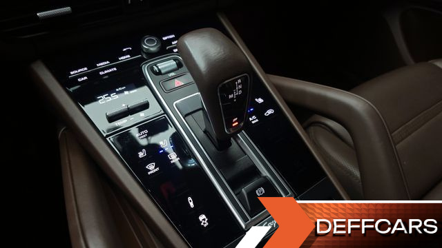 Porsche CAYENNE 3.0 купить на сайте DeffCars