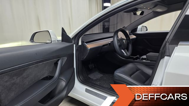 Tesla MODEL 3 Standard Range Plue RWD купить на сайте DeffCars