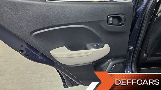Hyundai VENUE 1.6 Flux купить на сайте DeffCars