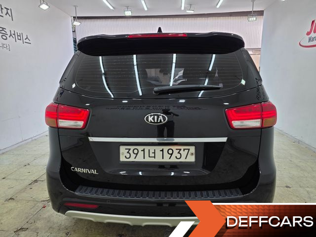 Kia CARNIVAL 9-seater Prestige купить на сайте DeffCars