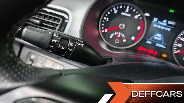 Kia STONIC Diesel 1.6 Prestige купить на сайте DeffCars