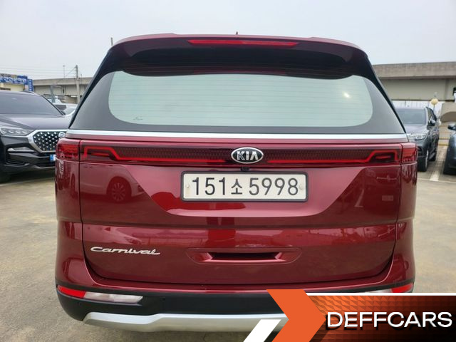 Kia CARNIVAL 9-Seater Signature купить на сайте DeffCars