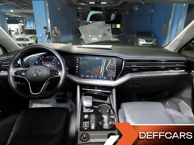 Volkswagen TOUAREG 3.0 TDI Premium купить на сайте DeffCars