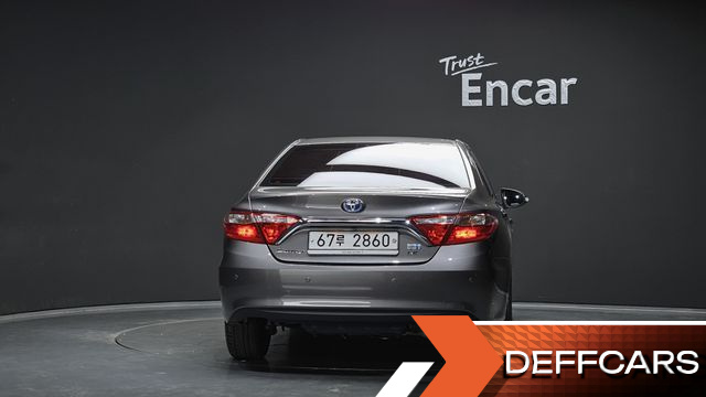 Toyota CAMRY Hybrid LE купить на сайте DeffCars