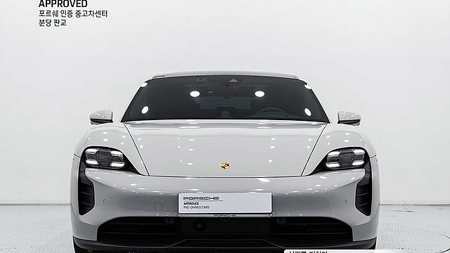 Porsche TAYCAN GTS купить на сайте DeffCars