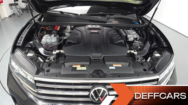 Volkswagen TOUAREG 3.0 TDI Prestige купить на сайте DeffCars