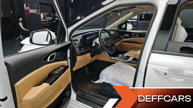 Kia CARNIVAL 9-Seater Signature купить на сайте DeffCars