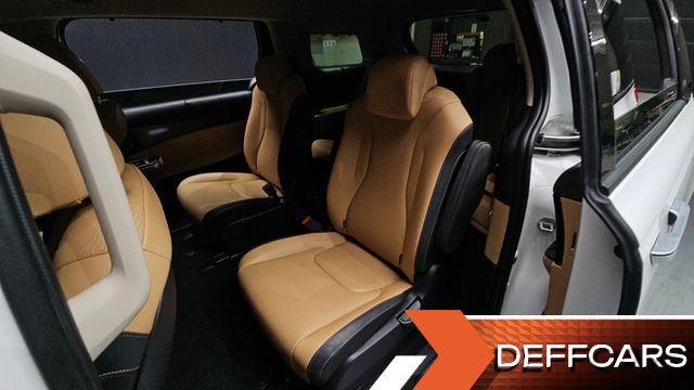 Kia CARNIVAL 9-Seater Signature купить на сайте DeffCars