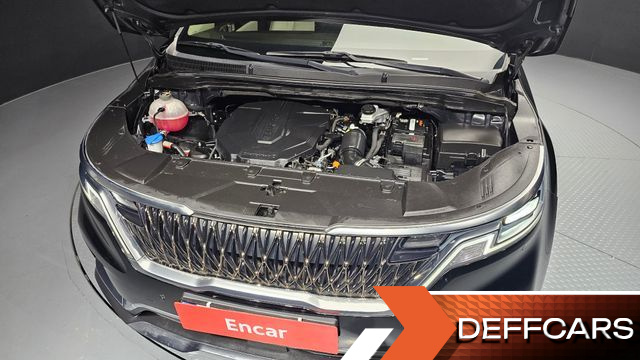 Kia CARNIVAL 9-Seater Noblesse купить на сайте DeffCars