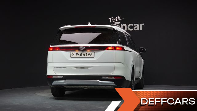 Kia CARNIVAL 9-Seater Noblesse купить на сайте DeffCars