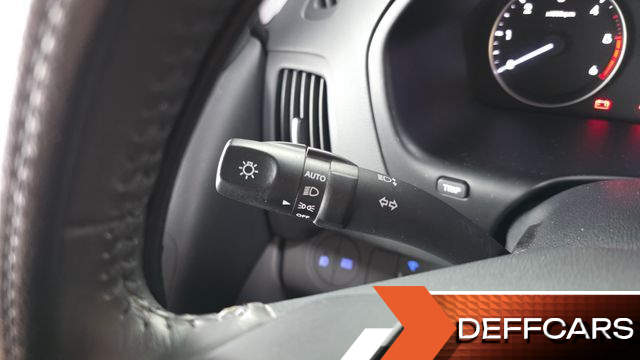 Hyundai STAREX Van 5-Seater Smart купить на сайте DeffCars