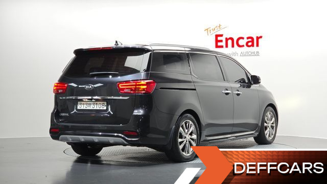 Kia CARNIVAL 9-Seater Noblesse Special купить на сайте DeffCars