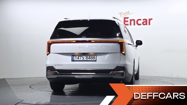 Kia CARNIVAL Gasoline 7-Seater Signature купить на сайте DeffCars
