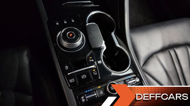 Kia K5 2.0 Signature купить на сайте DeffCars