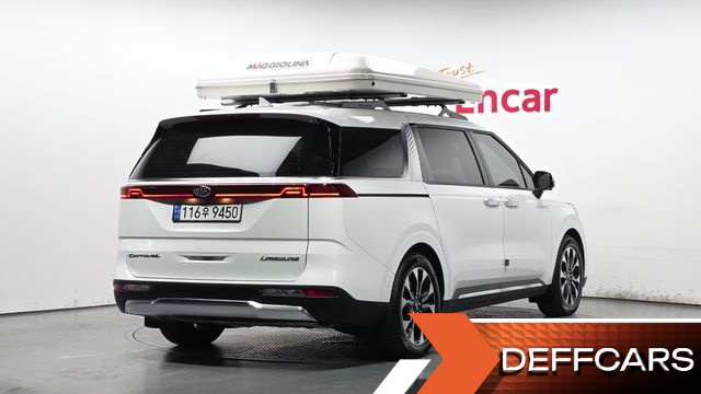 Kia CARNIVAL 9-Seater Signature купить на сайте DeffCars