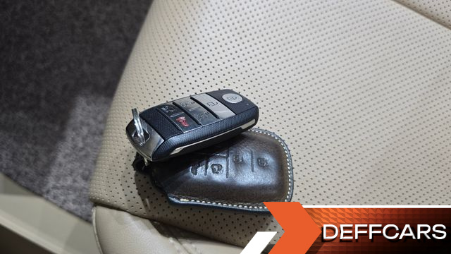 Kia CARNIVAL Gasoline 9-Seater Noblesse Special купить на сайте DeffCars