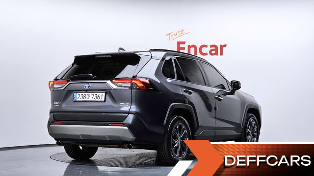Toyota RAV4 2,5 4WD Hybrid LTD купить на сайте DeffCars