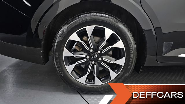 Kia CARNIVAL 7-Seater Signature купить на сайте DeffCars