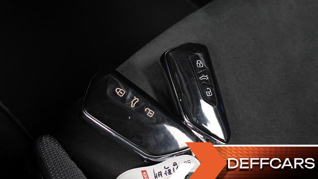Volkswagen GOLF 2.0 TDI Prestige купить на сайте DeffCars