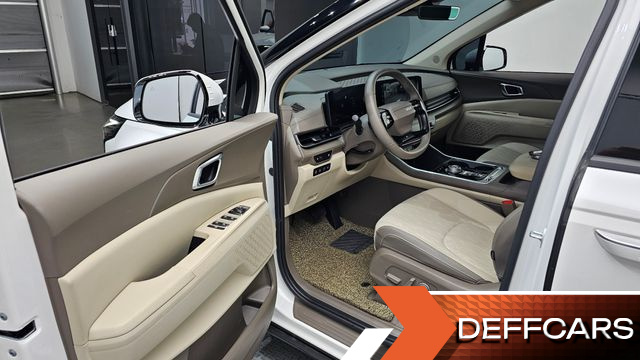 Kia CARNIVAL 9-Seater Noblesse купить на сайте DeffCars