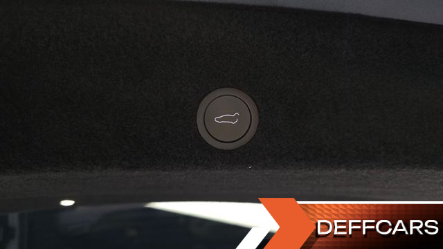 Tesla MODEL Y L Long Range AWD купить на сайте DeffCars