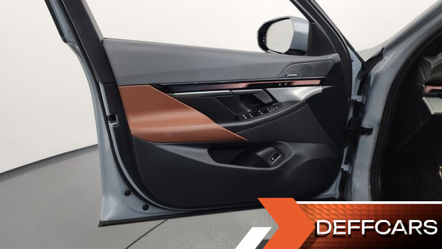 BMW 5-SERIES 530i xDrive M Sport купить на сайте DeffCars