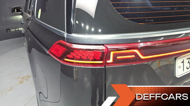 Kia CARNIVAL Gasoline 7-Seater Signature купить на сайте DeffCars